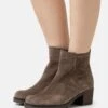 Gabor Comfort Korte Laarzen - Light Brown 1 Gabor Comfort Korte Laarzen - Light Brown -Gabor b985729d63824fbdbe89a2e5f2def950