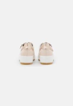 Gabor Comfort Sneakers Laag - Ivory/Muschel 11 Gabor Comfort Sneakers Laag - Ivory/Muschel -Gabor c146368f9aa64aea8907cb82b8de0c49