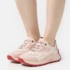 Gabor Comfort Sneakers Laag - Light Rose 1 Gabor Comfort Sneakers Laag - Light Rose -Gabor d774520ee7d549b9aecf6175f2bcd1b8