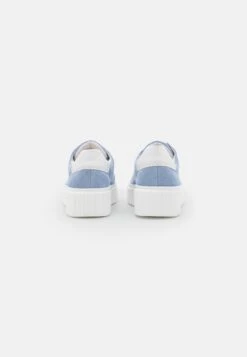 Gabor Comfort Sneakers Laag - Azur/Weiss 11 Gabor Comfort Sneakers Laag - Azur/Weiss -Gabor eaf62d0bd39240fe906826c3c2f884e8