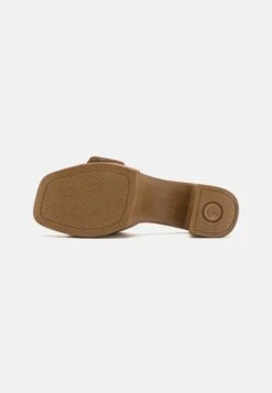 Gabor Comfort Clogs - Camel -Gabor f0908fbaebf5491e9c48e43a4b664d3d
